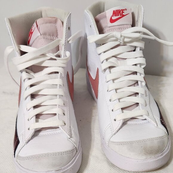 Nike Blazer Mid '77 Next Nature Womens Size 9.5 White Pink Athletic Shoes - Picture 2 of 8